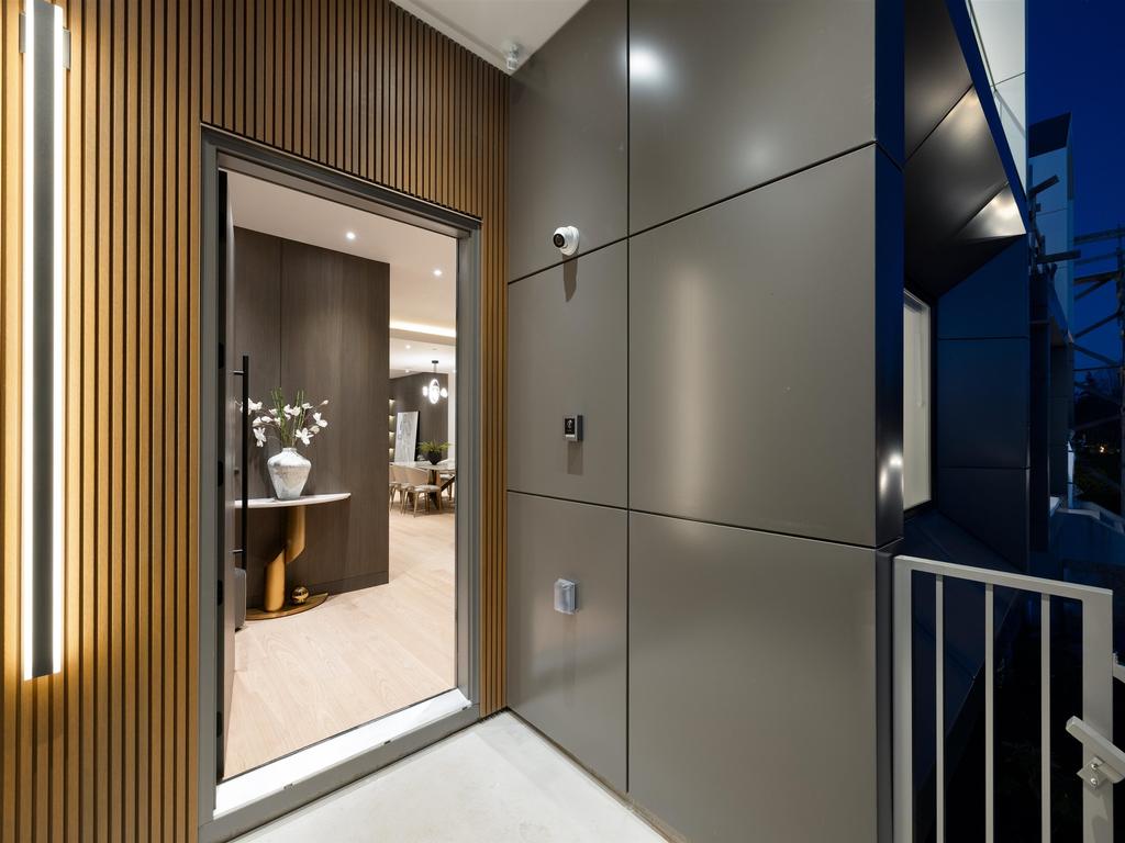 Listing Image for R3110998