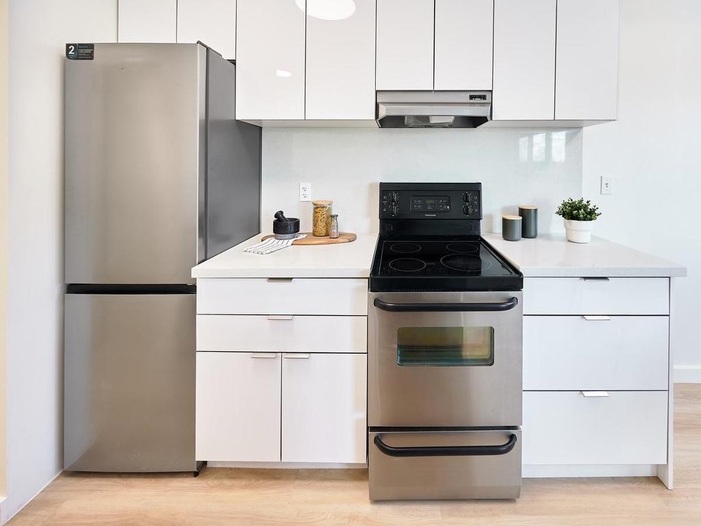 Listing Image for R3111003