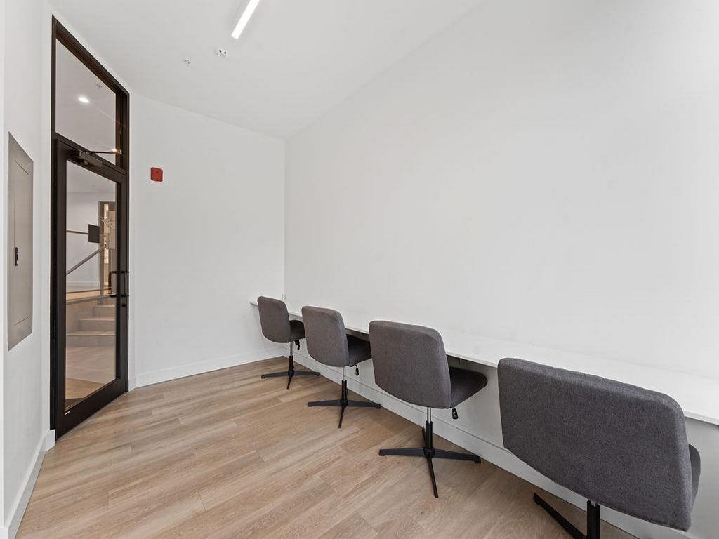 Listing Image for R3111004