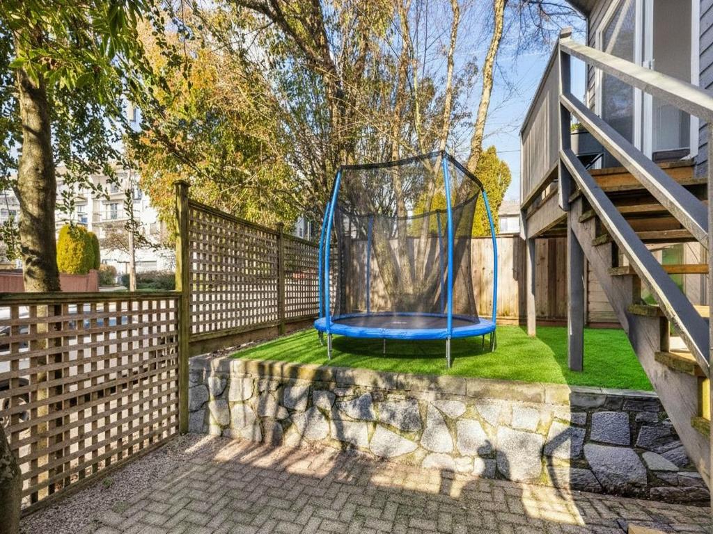 Listing Image for R3111009