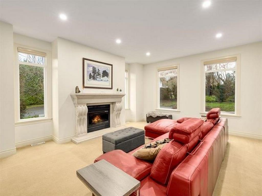 Listing Image for R3111011