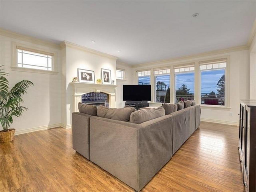 Listing Image for R3111011