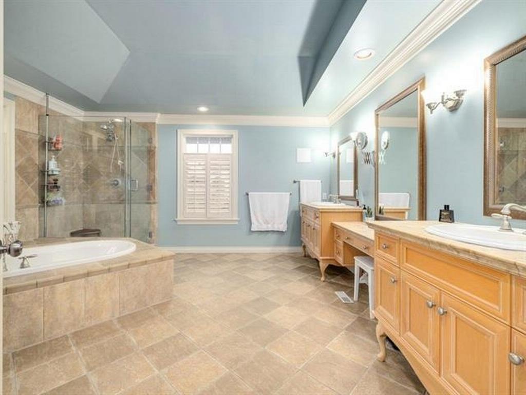 Listing Image for R3111011