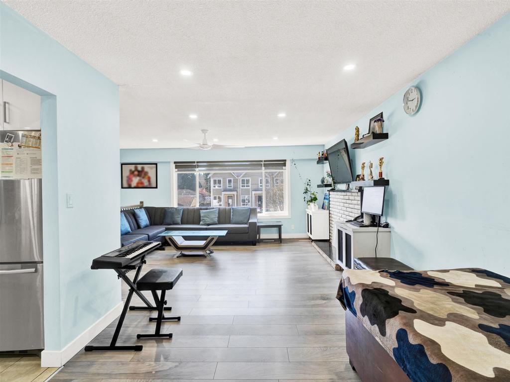 Listing Image for R3111022