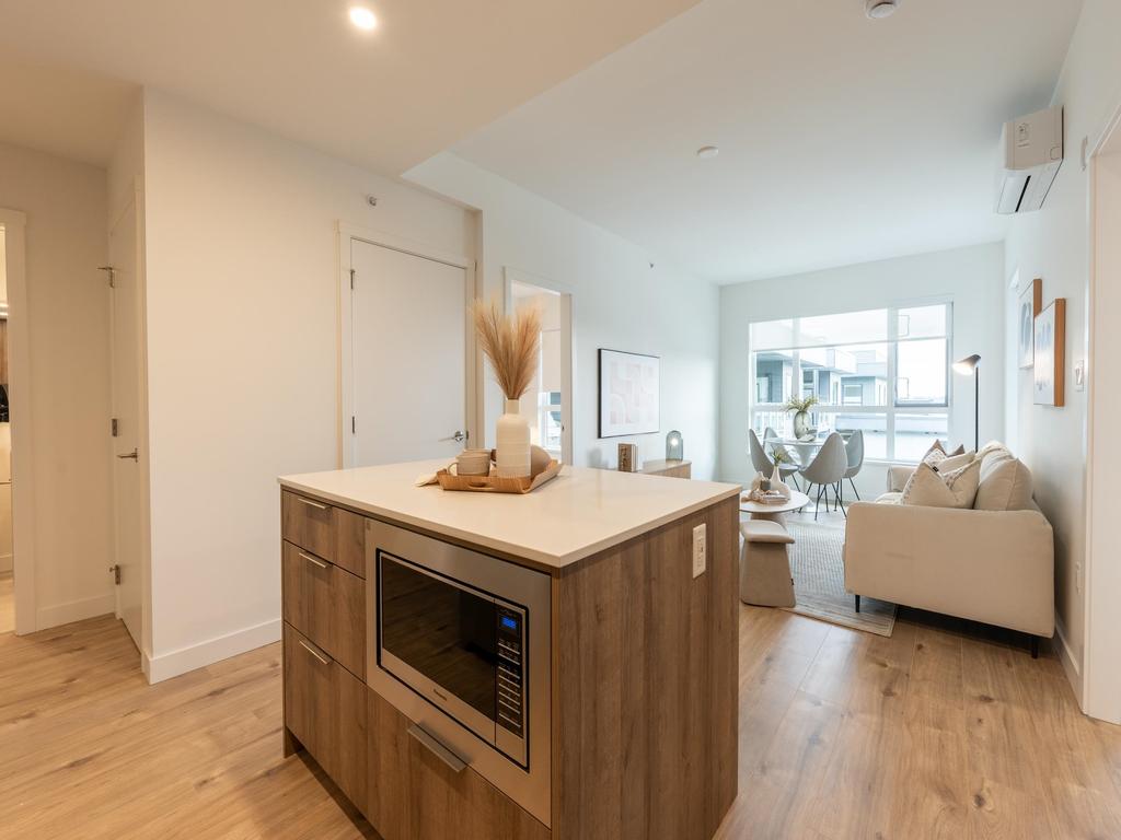 Listing Image for R3111023