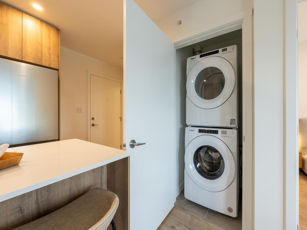 Listing Image for R3111023