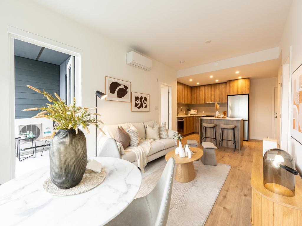 Listing Image for R3111023