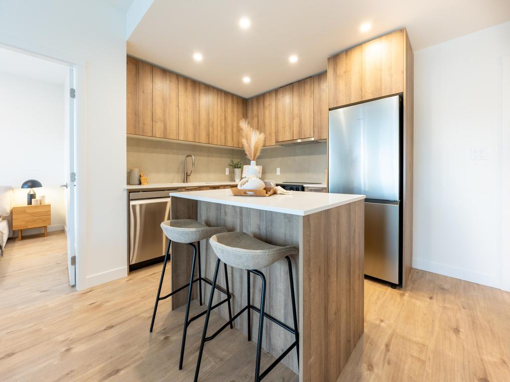 Listing Image for R3111023