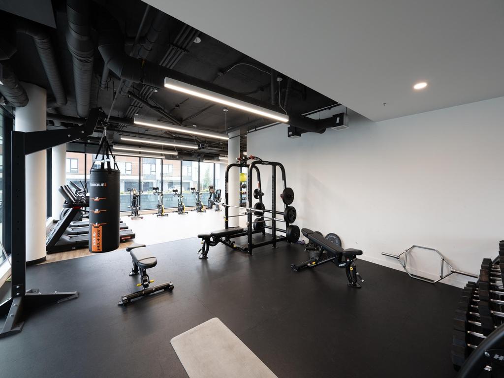 Listing Image for R3111023