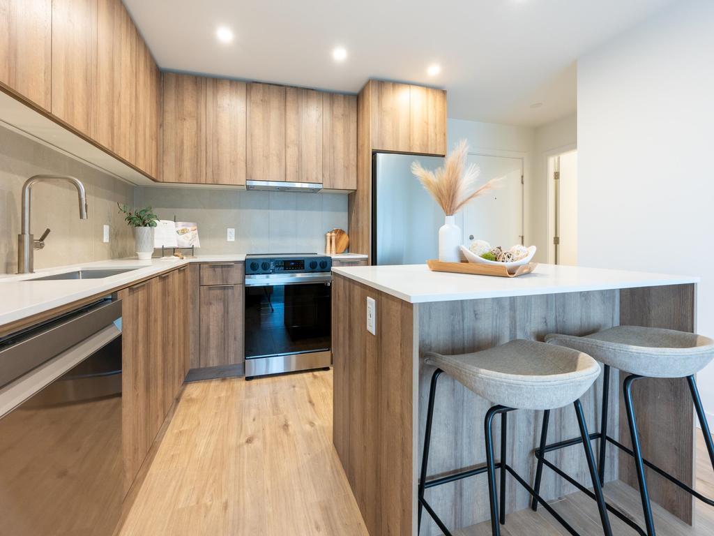 Listing Image for R3111023