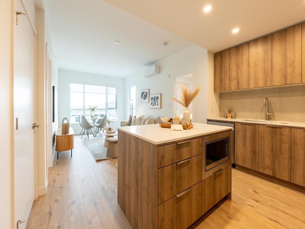 Listing Image for R3111023