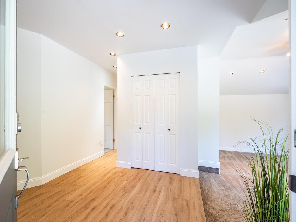 Listing Image for R3111077