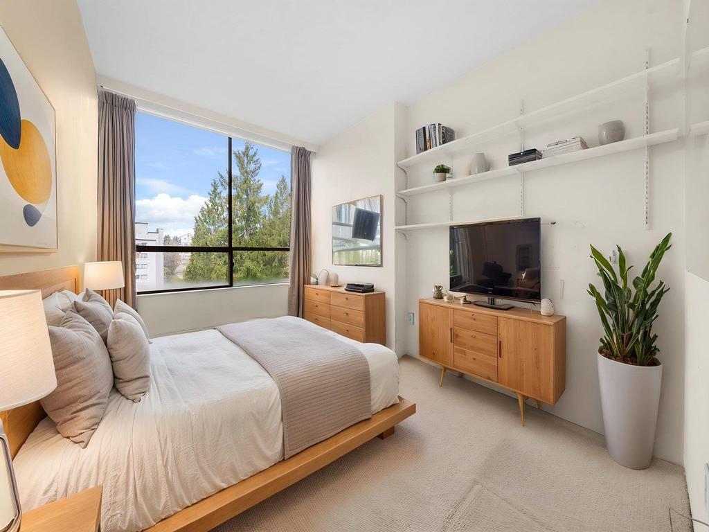 Listing Image for R3111079