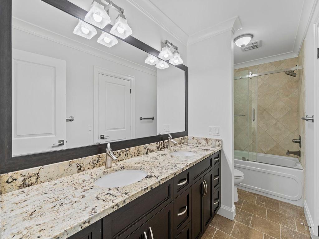 Listing Image for R3111105