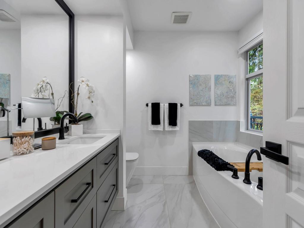 Listing Image for R3111118