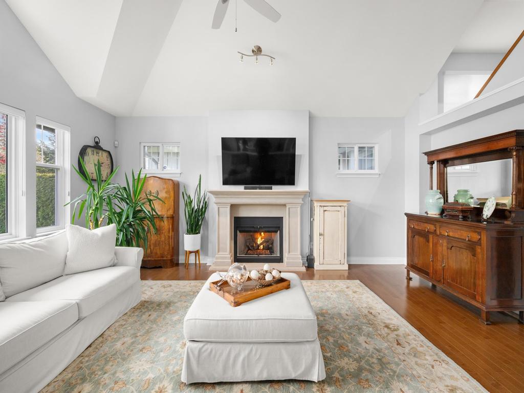 Listing Image for R3111294