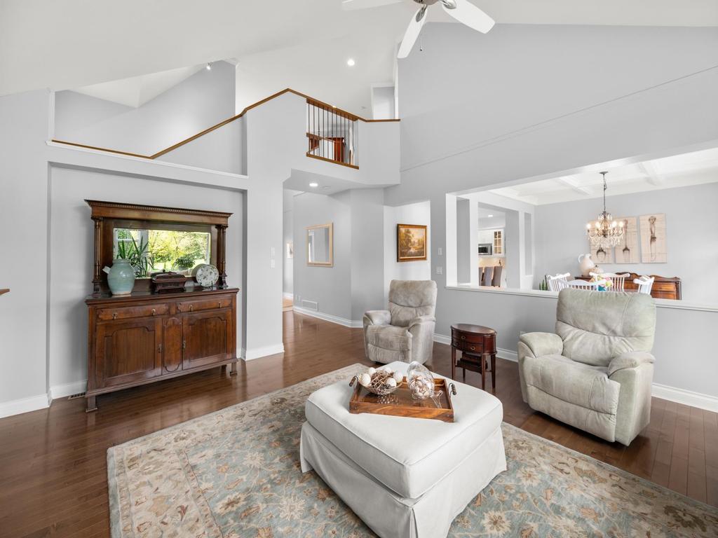 Listing Image for R3111294