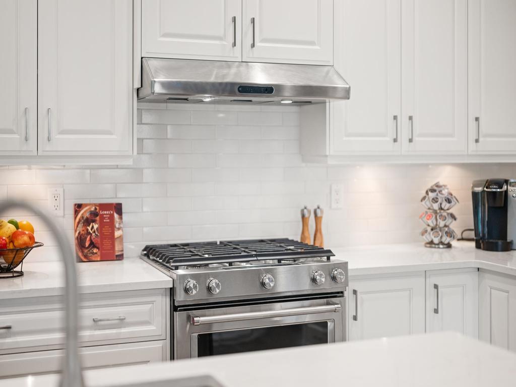 Listing Image for R3111294