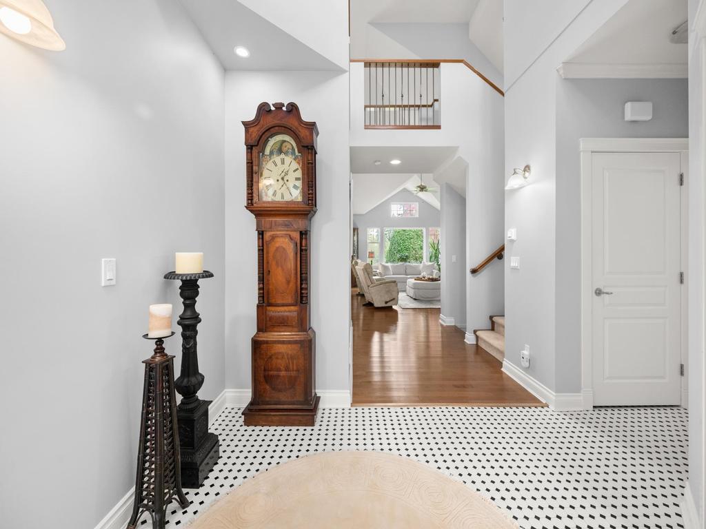 Listing Image for R3111294