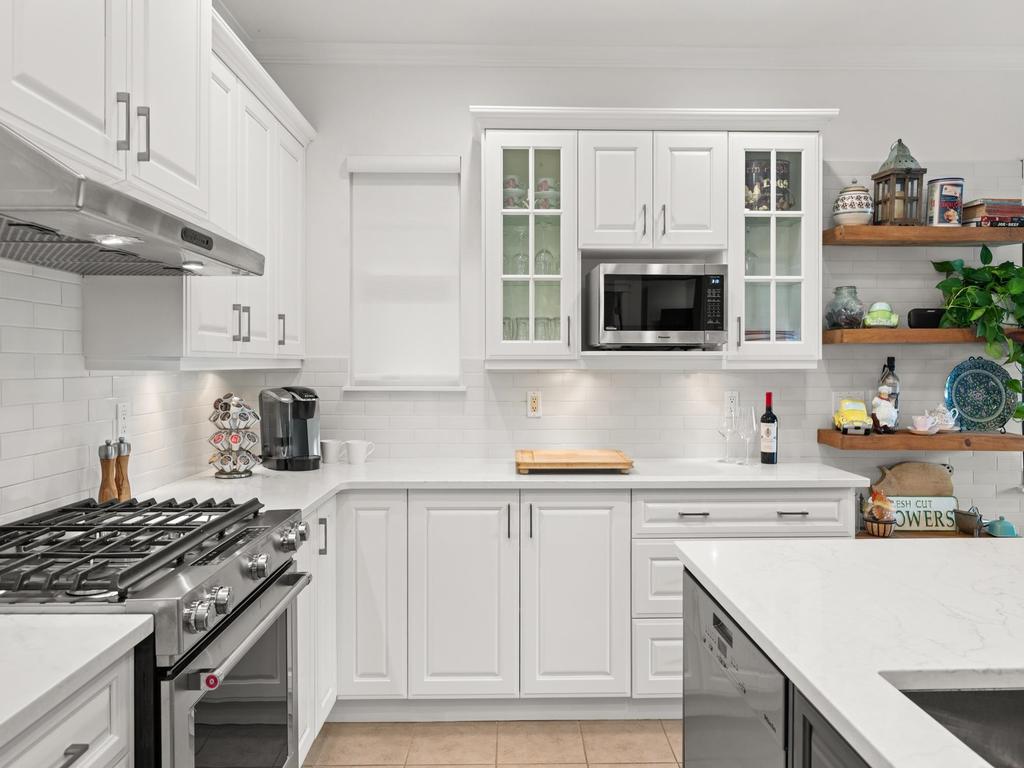 Listing Image for R3111294