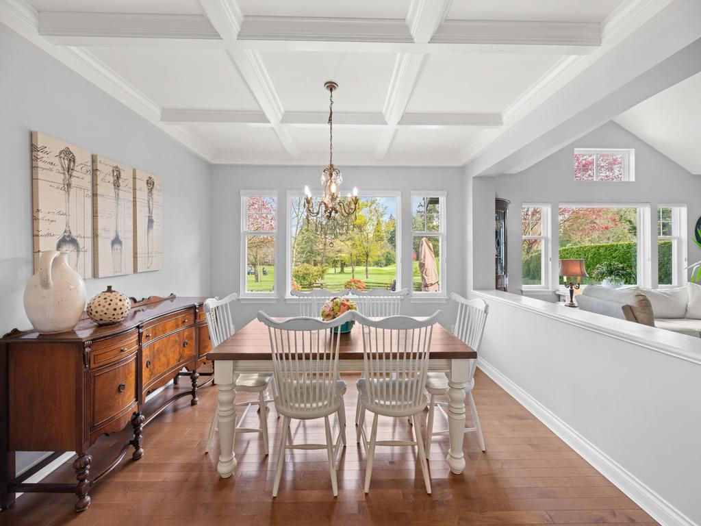 Listing Image for R3111294