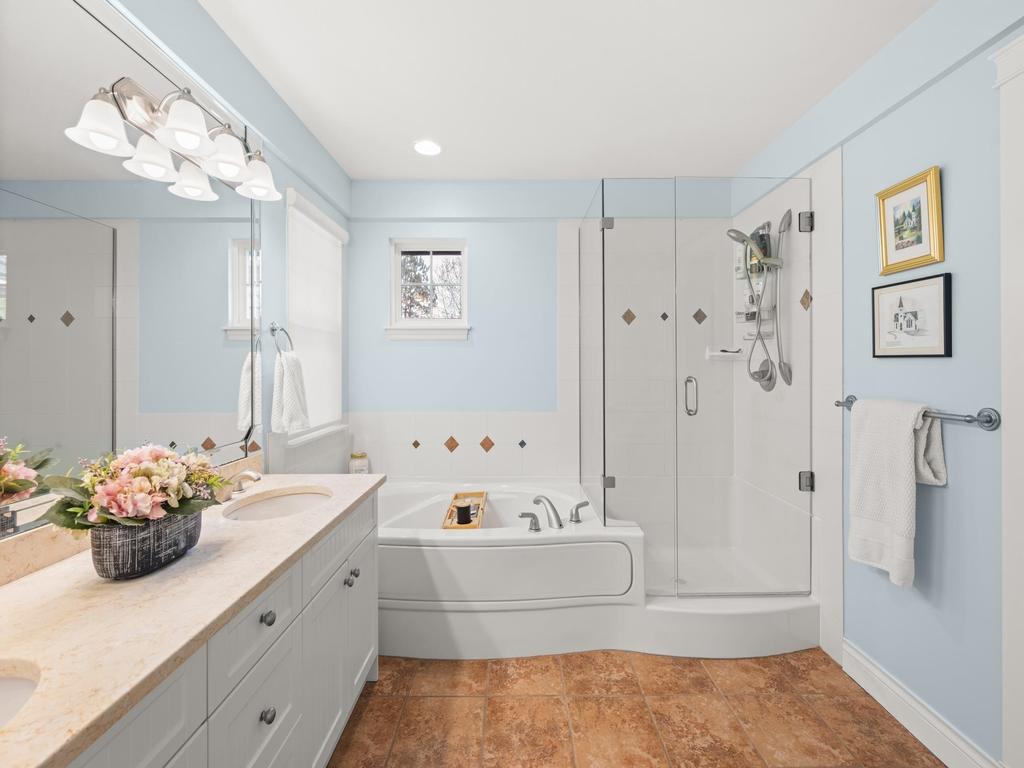 Listing Image for R3111294