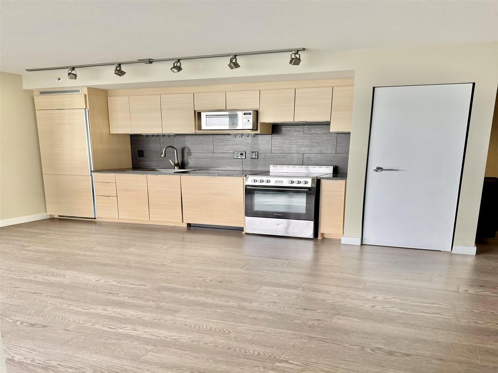 Listing Image for R3111373