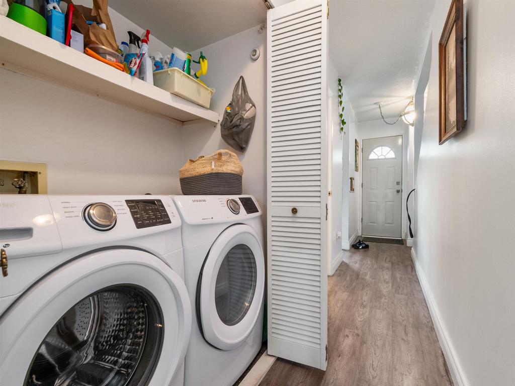 Listing Image for R3111572