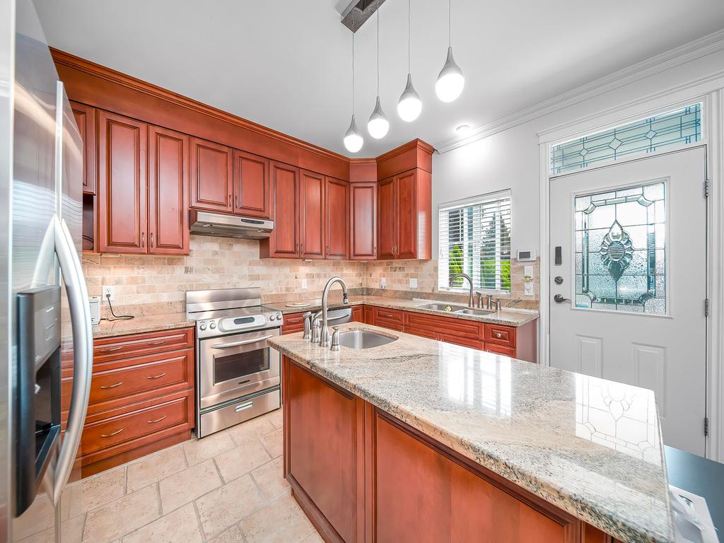 Listing Image for R3111577