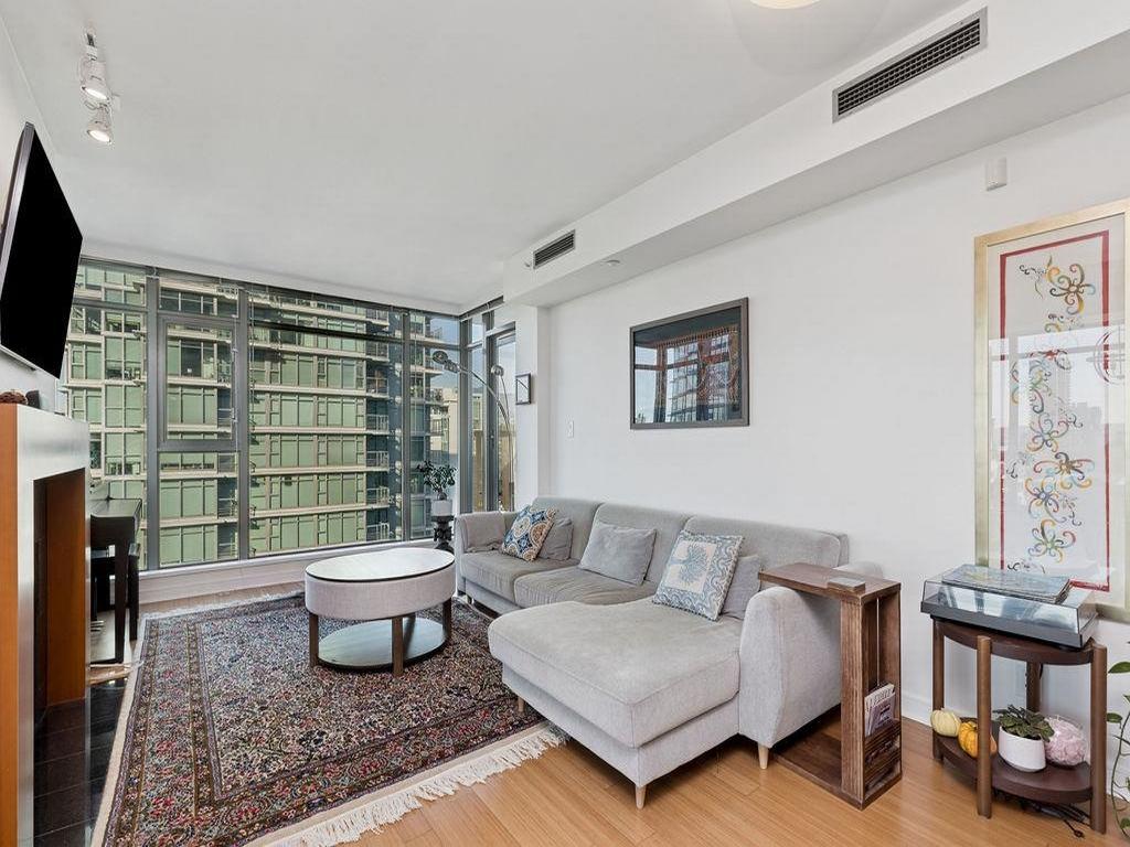 Listing Image for R3111604