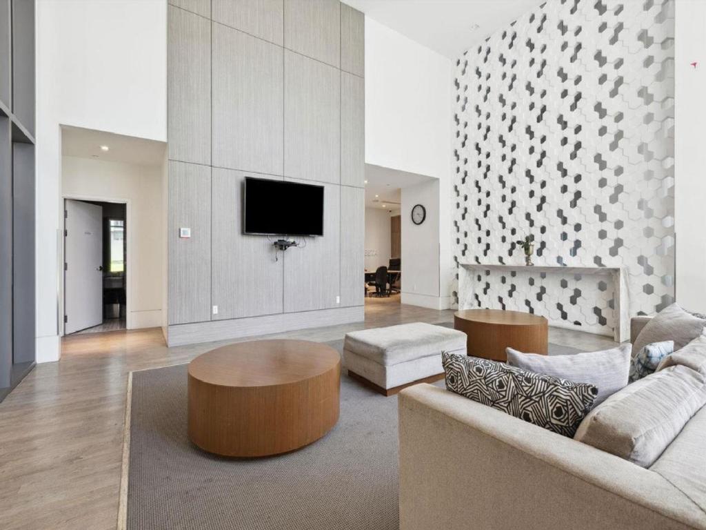 Listing Image for R3111608