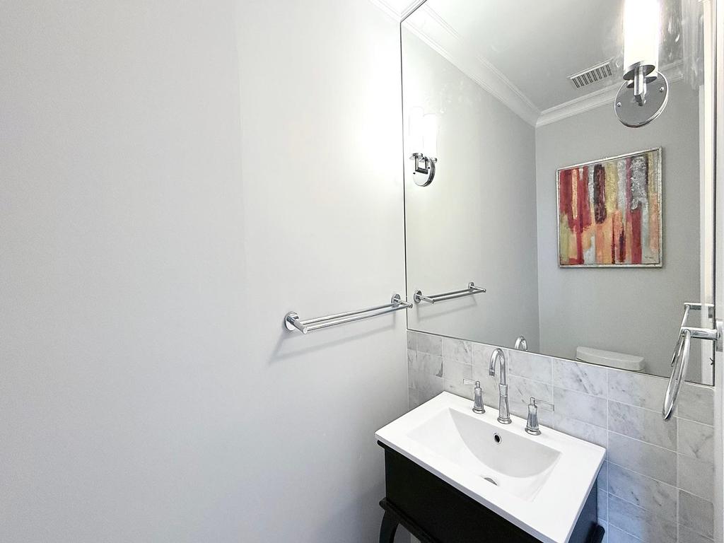 Listing Image for R3111642