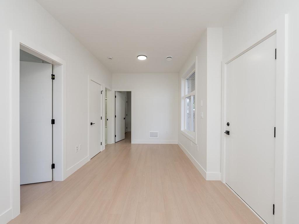 Listing Image for R3111676