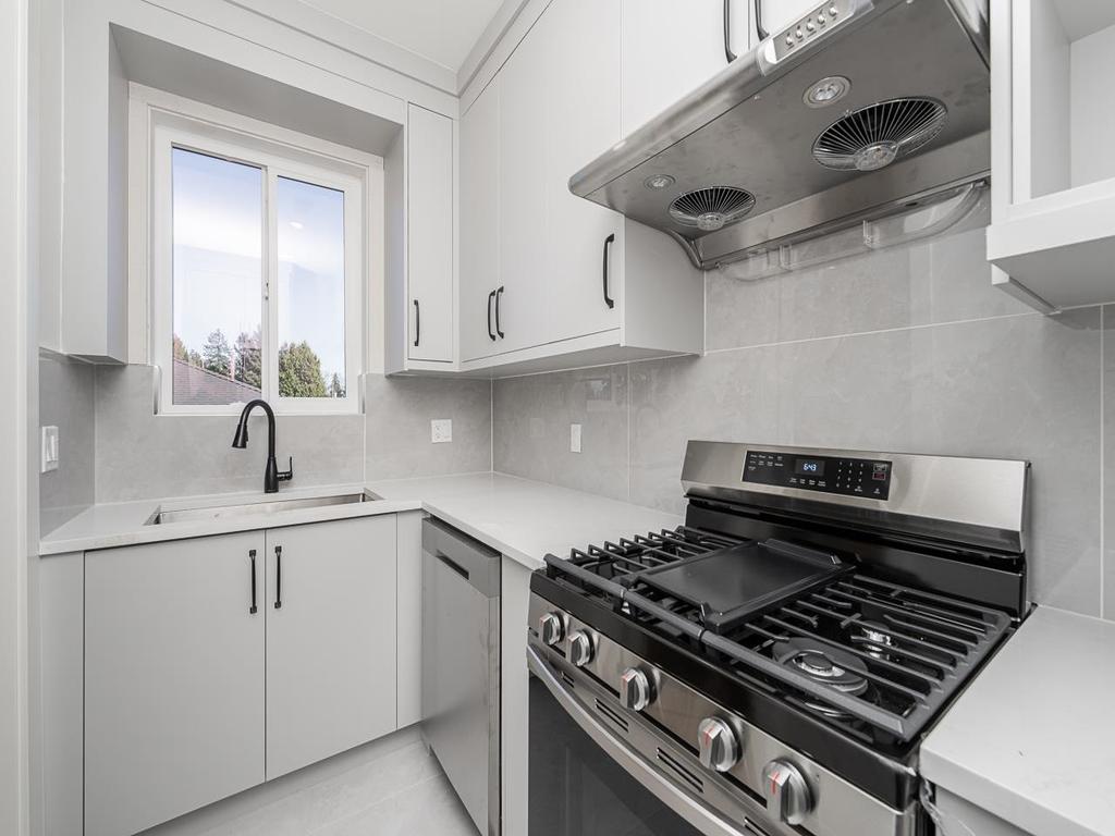 Listing Image for R3111676