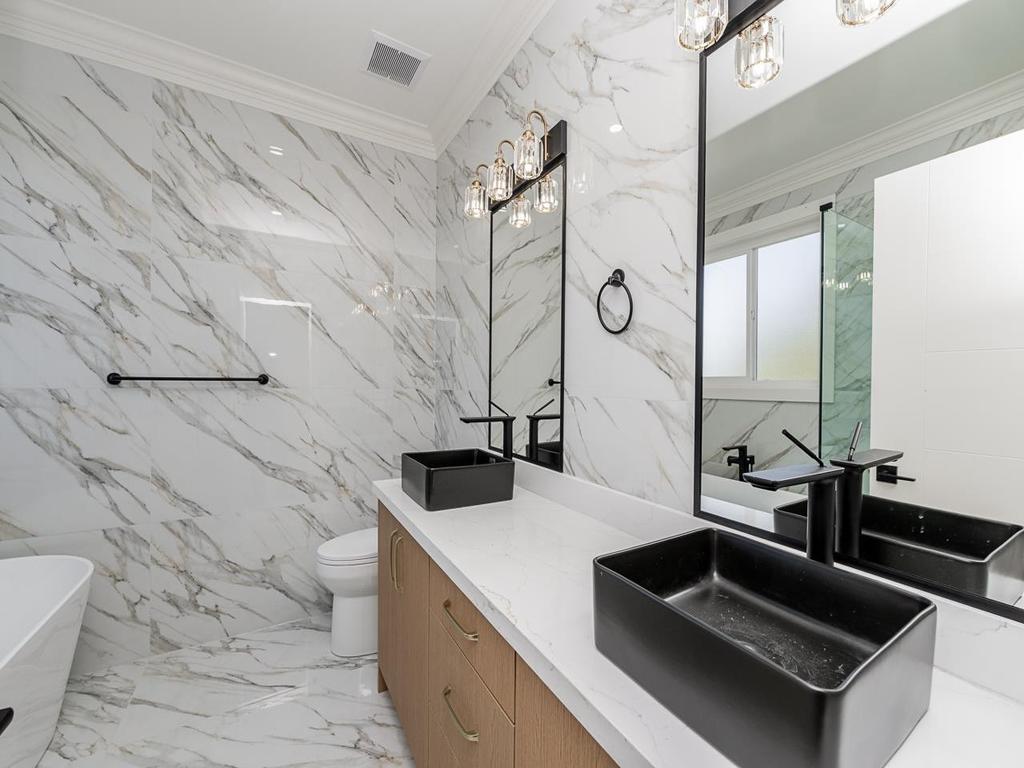 Listing Image for R3111676