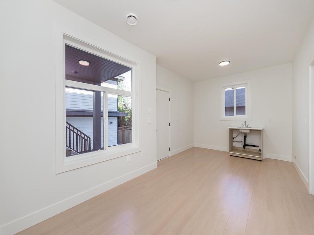 Listing Image for R3111676