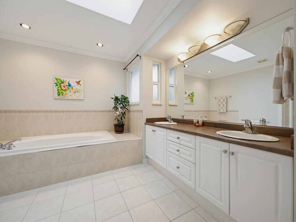 Listing Image for R3111830