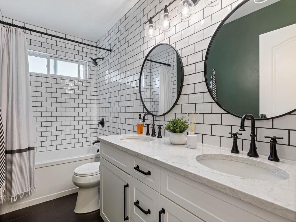 Listing Image for R3111842