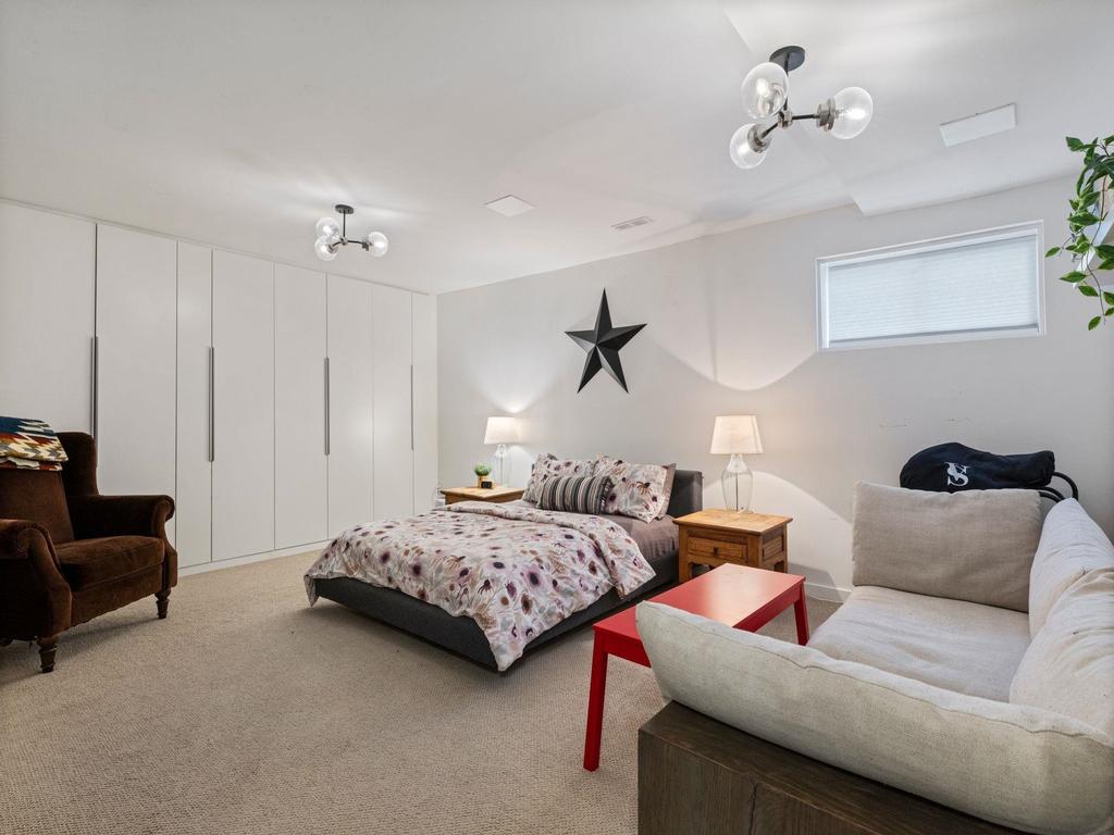 Listing Image for R3111842