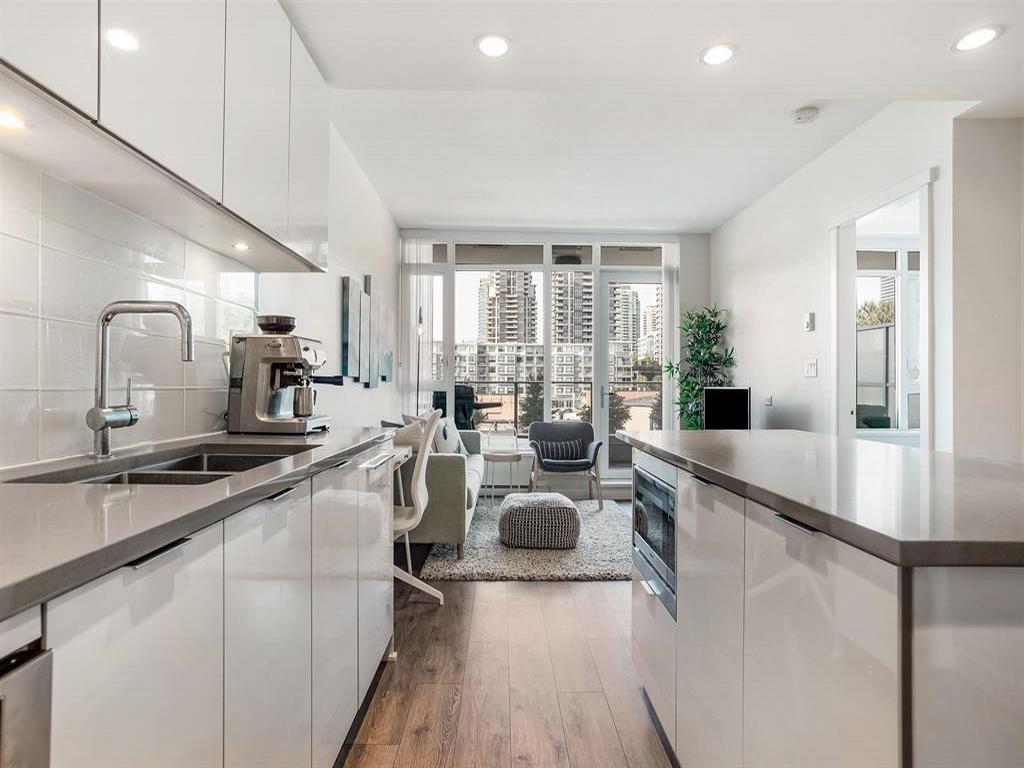 Listing Image for R3111936