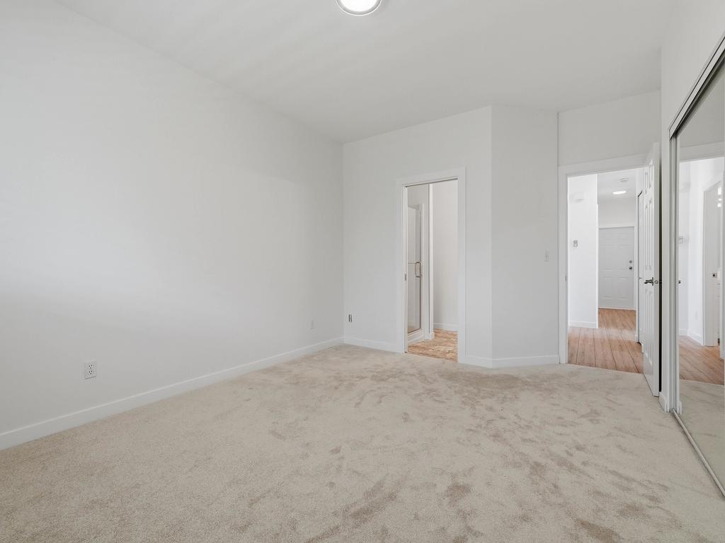 Listing Image for R3112002