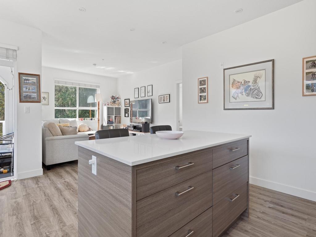 Listing Image for R3112003