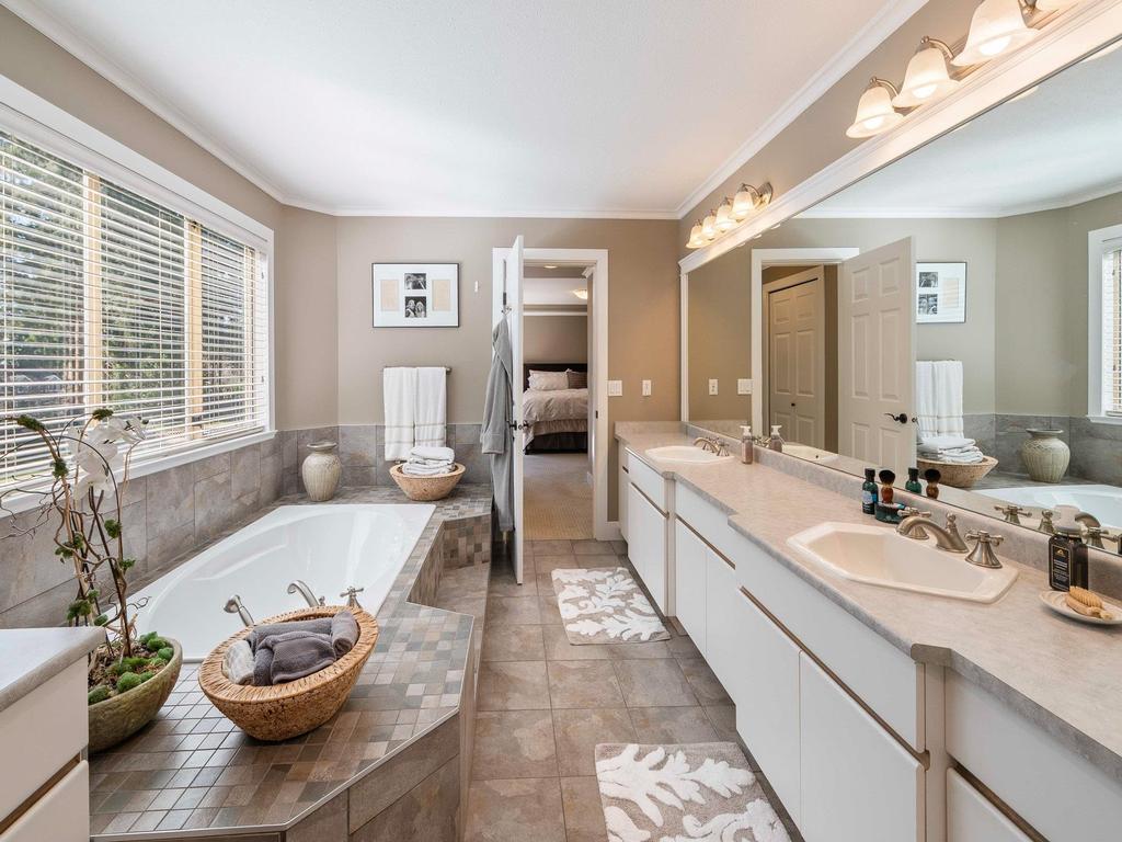 Listing Image for R3112200