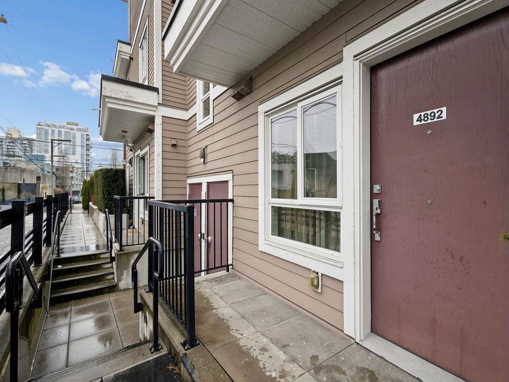 Listing Image for R3112576