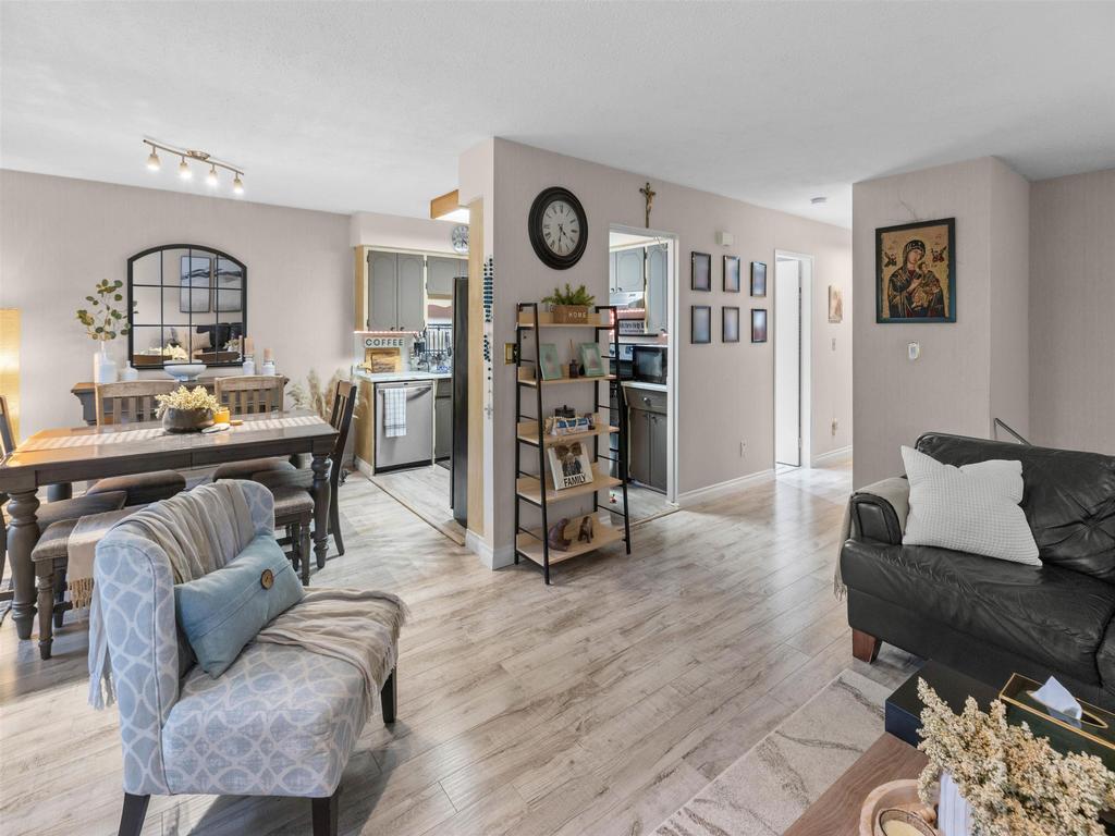 Listing Image for R3112772