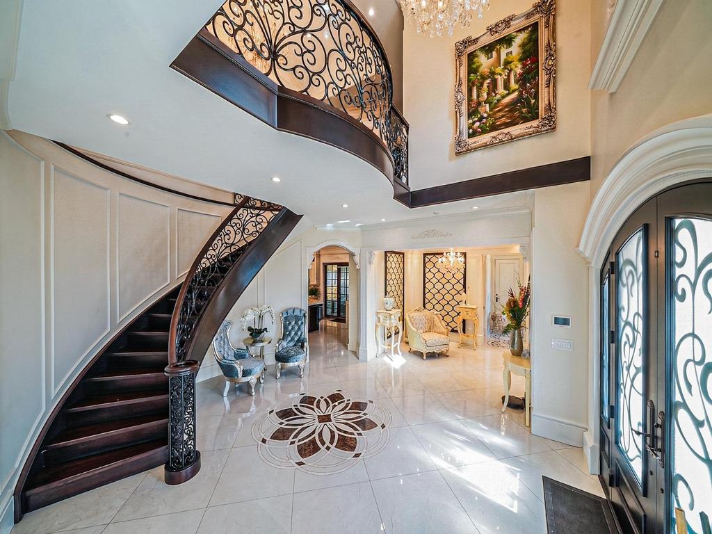 Listing Image for R3113113