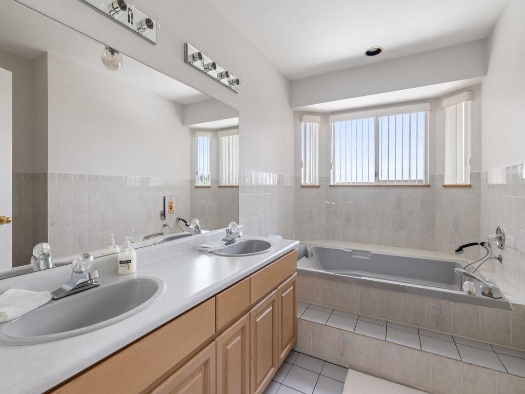 Listing Image for R3113414