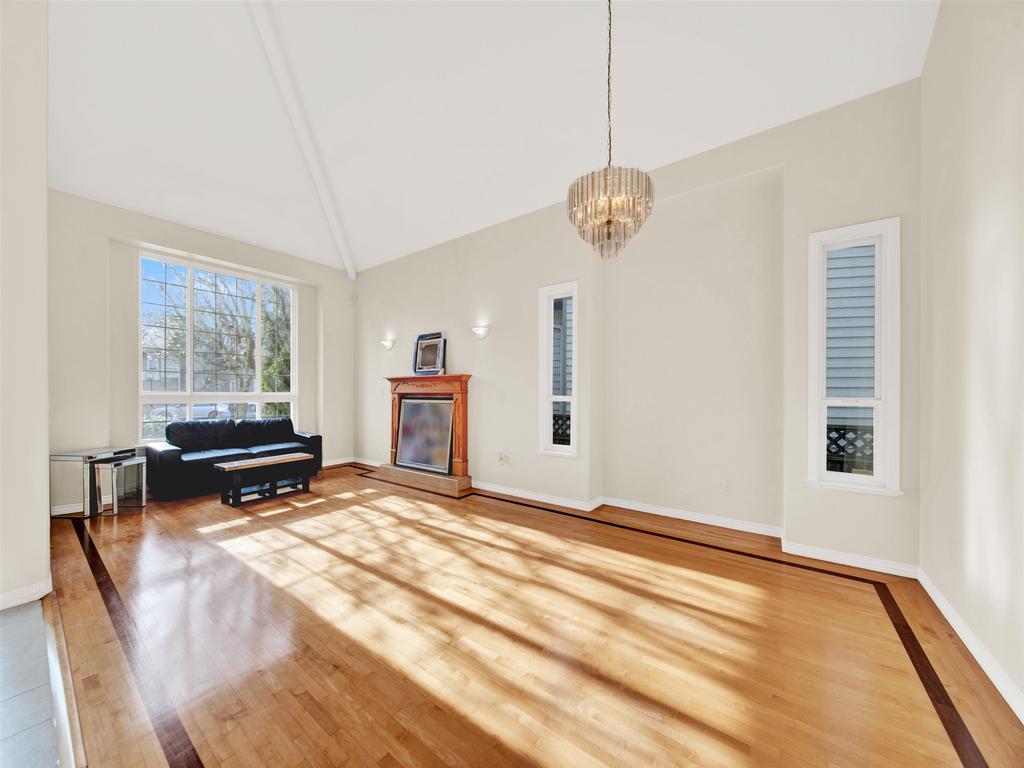 Listing Image for R3113415