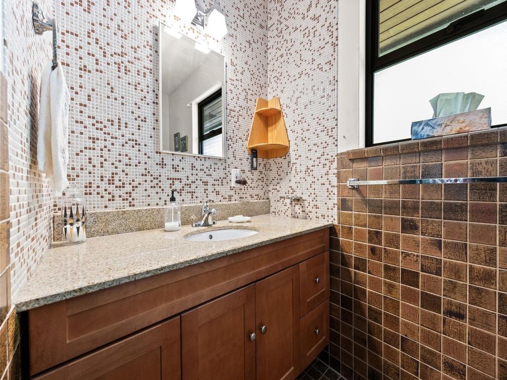 Listing Image for R3113695