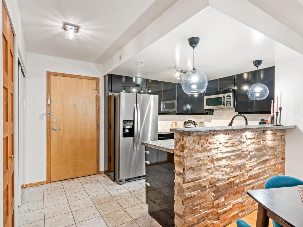 Listing Image for R3113721